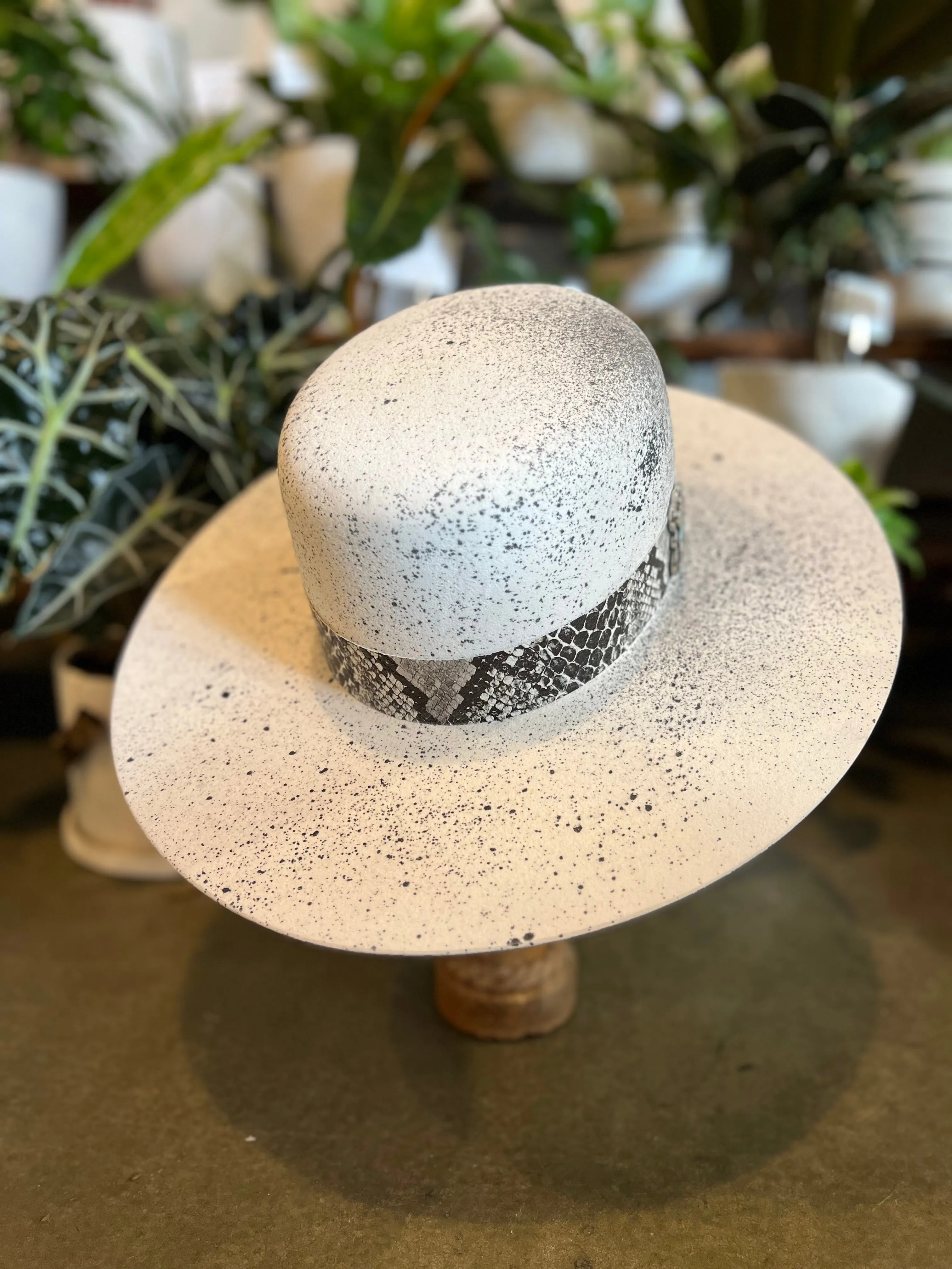 Atwood Wild Rose Speckled Hat