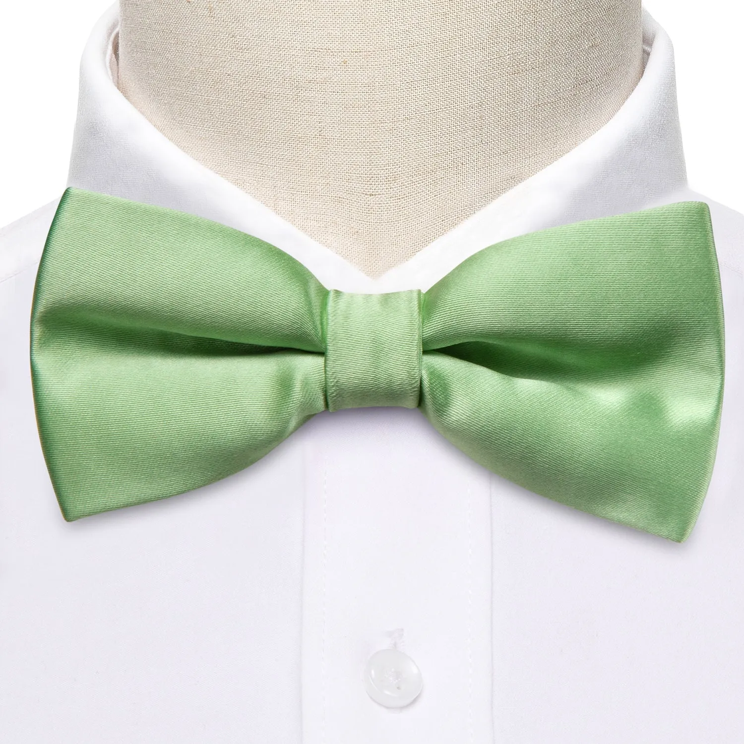 Grass Green Solid Pre-tied Bow Tie Hanky Cufflinks Set