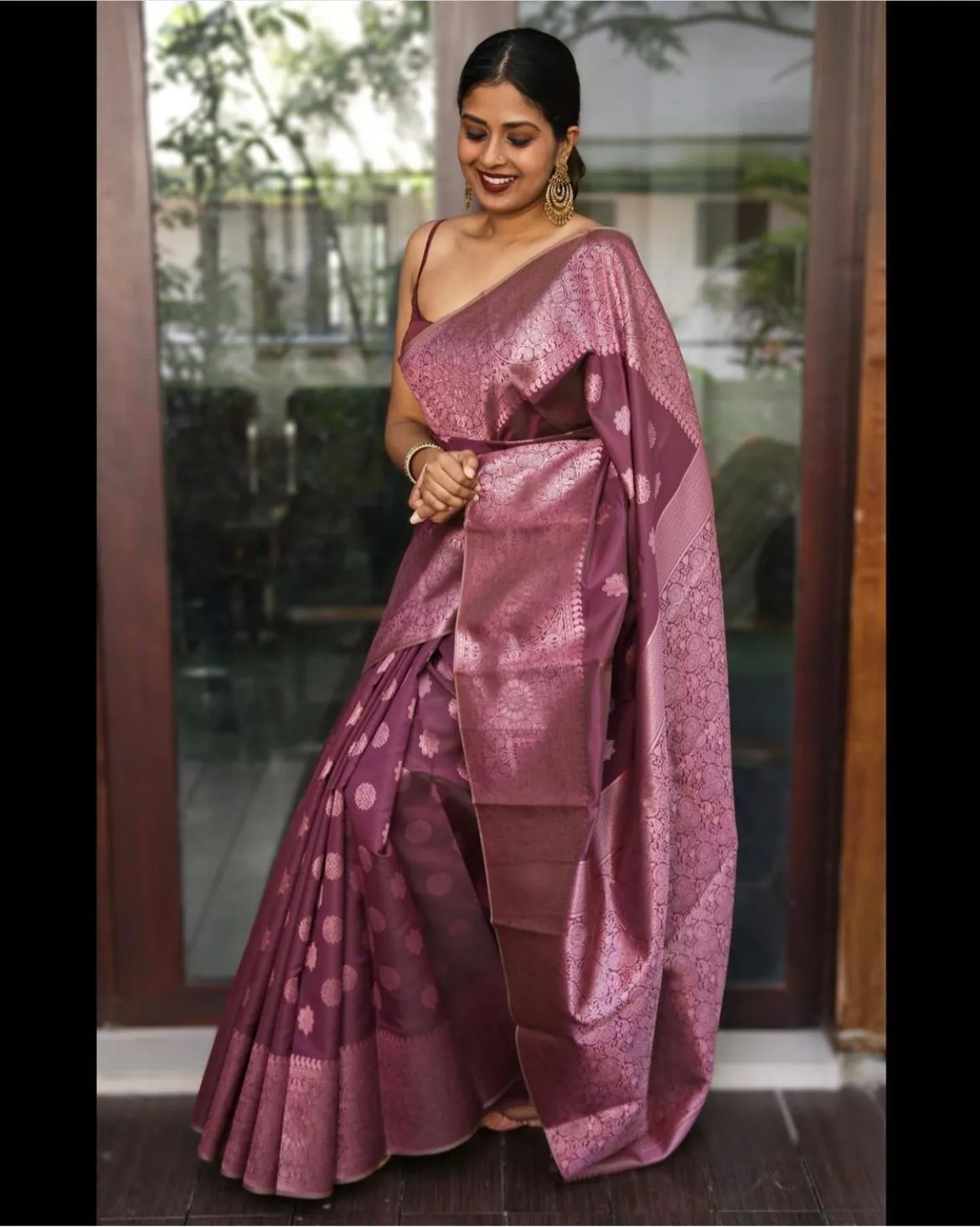 Stylish Wine Soft Silk Saree With Energetic Blouse Piece