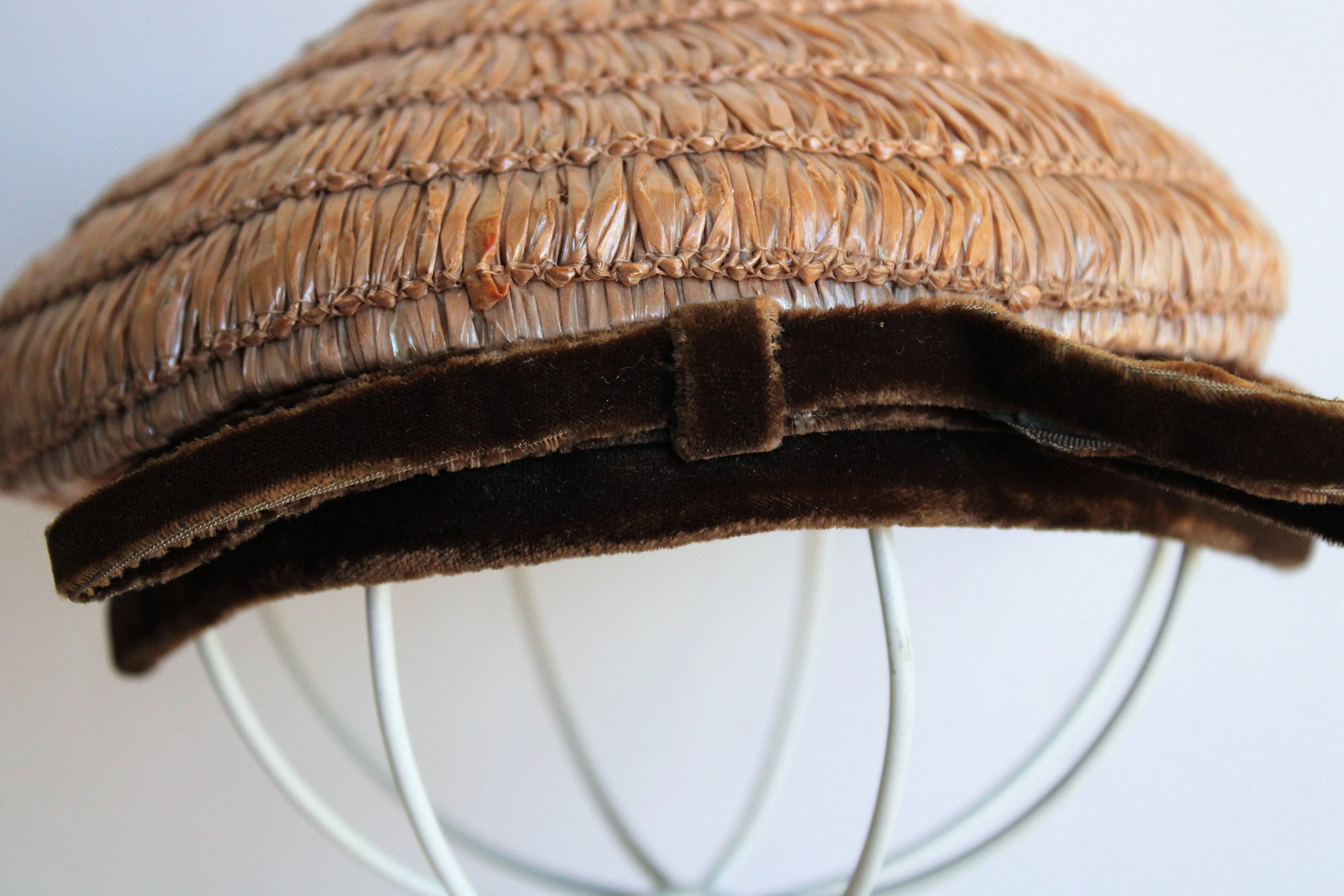 Vintage 1950s Raffia Straw Coolie Style Hat with Brown Velvet Trim